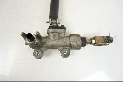 Vänster sida på Bromshuvudcylinder från en Suzuki GSX 600 F -1998 motorcykel.