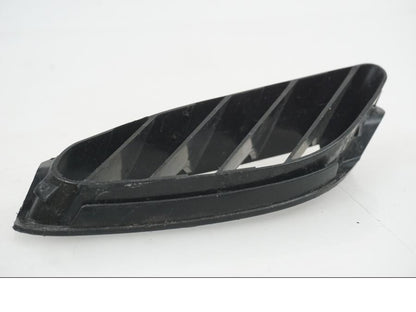 Snett uppifrån på Luftintag från en Suzuki GSX-R 750 -2009 motorcykel.