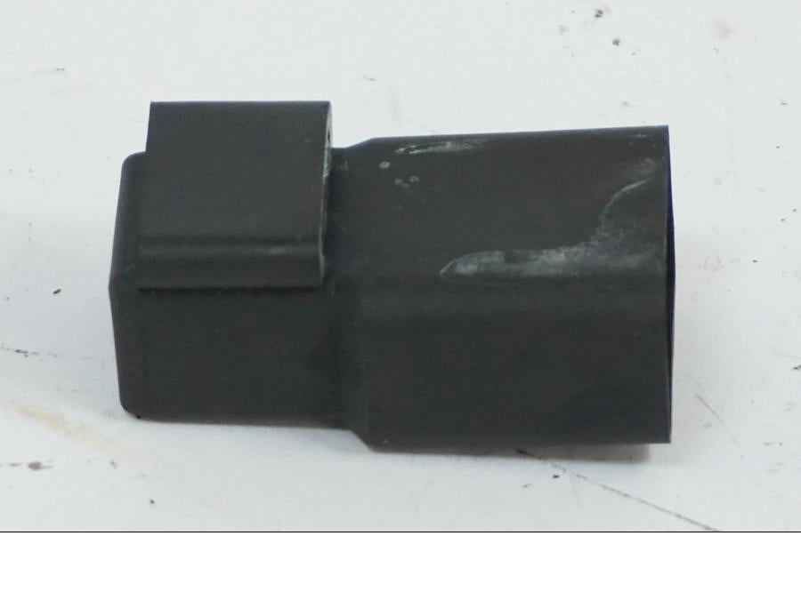 Baksidan på Relä från en Honda CB 650 R -2019 motorcykel.