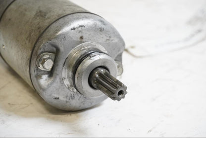 Baksidan på Startmotor från en Honda CBR 600 -1997 motorcykel.