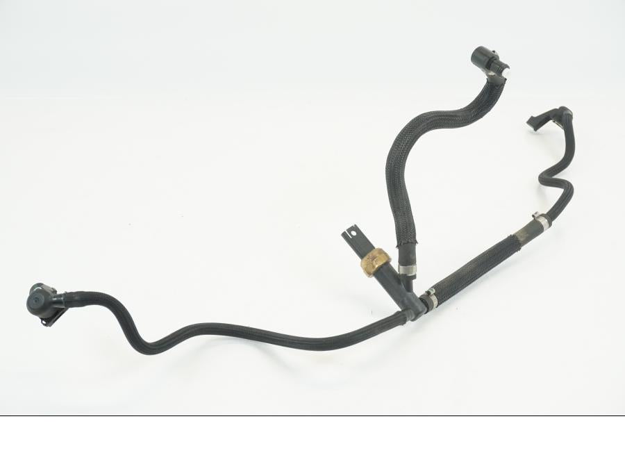 Framsidan på Bensinledning från en BMW R 1200 GS -2018 motorcykel.