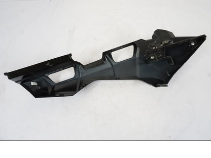 Vänster sida på Bakvinge från en Honda CRF 1000 Africa Twin -2016 motorcykel.