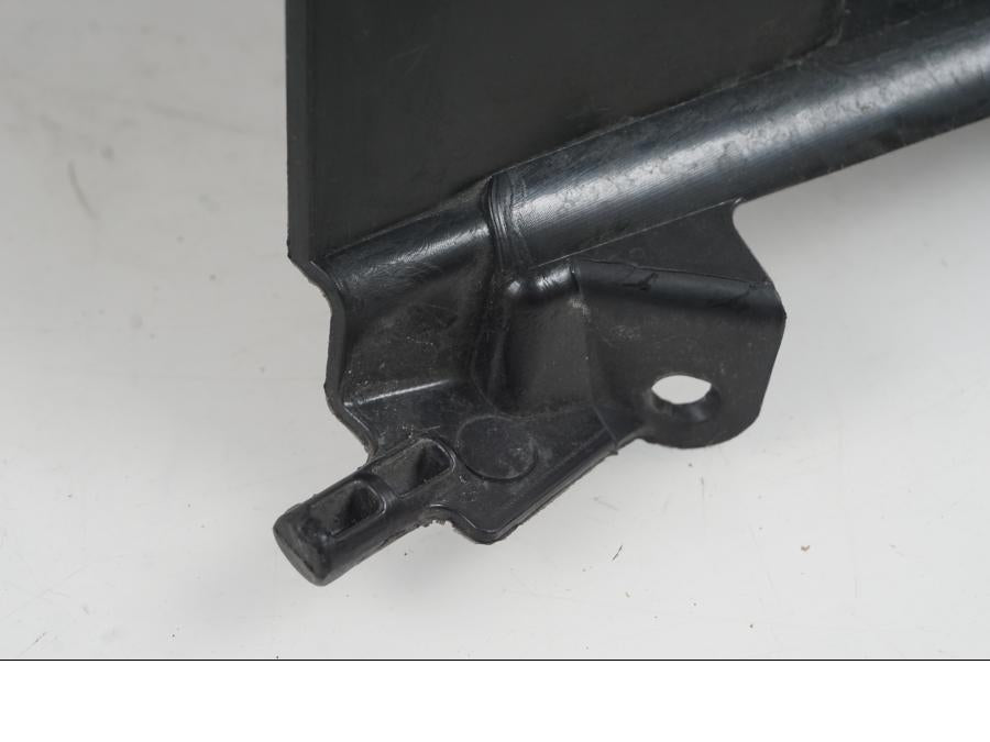 Snett nerifrån på Toppkåpsinsida från en Suzuki GSX-R 1000 -2007 motorcykel.