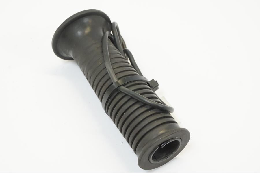 Baksidan på Värmehandtag från en BMW R 1100 S -1999 motorcykel.