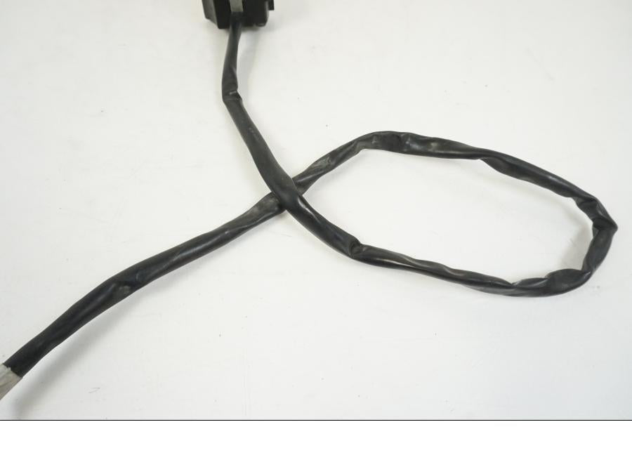 Snett nerifrån på Styrelreglage från en KTM 990 SM -2009 motorcykel.