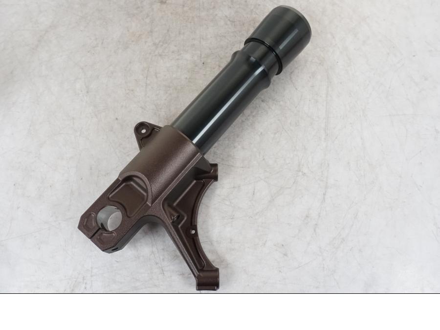 Framsidan på Gaffelben från en Yamaha V-Max 1700 -2009 motorcykel.