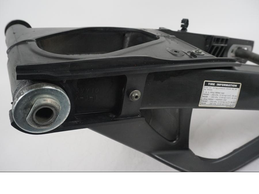 Höger sida på Sving från en Yamaha YZF 1000 R1 -2006 motorcykel.