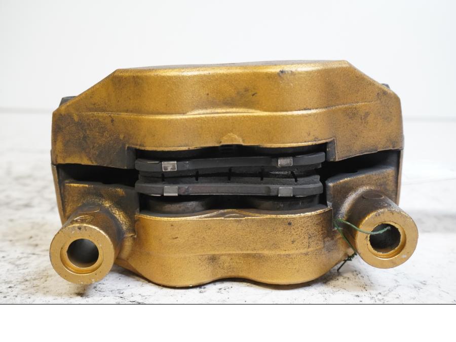 Höger sida på Bromsok från en Triumph Street Triple R -2011 motorcykel.