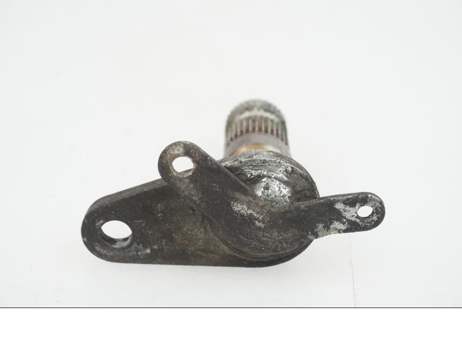 Snett nerifrån på Bromspedal från en Yamaha XJ 900 -1997 motorcykel.