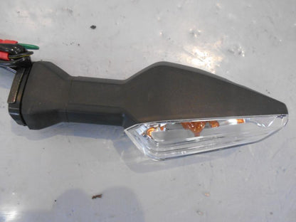 Framsidan på Blinkers från en Kawasaki Z 900 -2018 motorcykel.