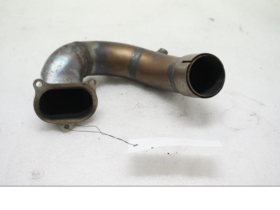 Baksidan på Grenrör från en Ducati Monster 1200 -2015 motorcykel.