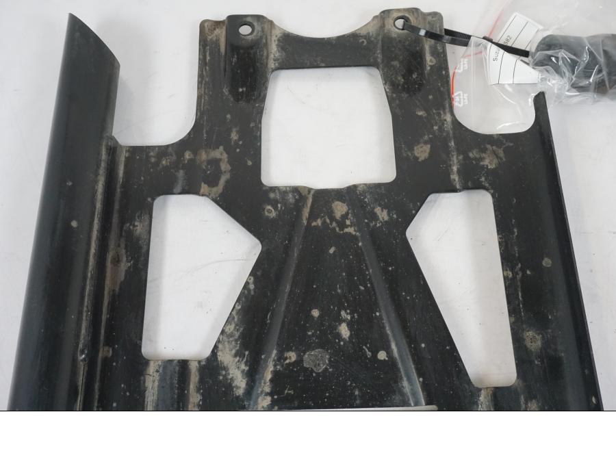 Snett uppifrån på Hasplåt från en Suzuki VZR 1800 -2009 motorcykel.