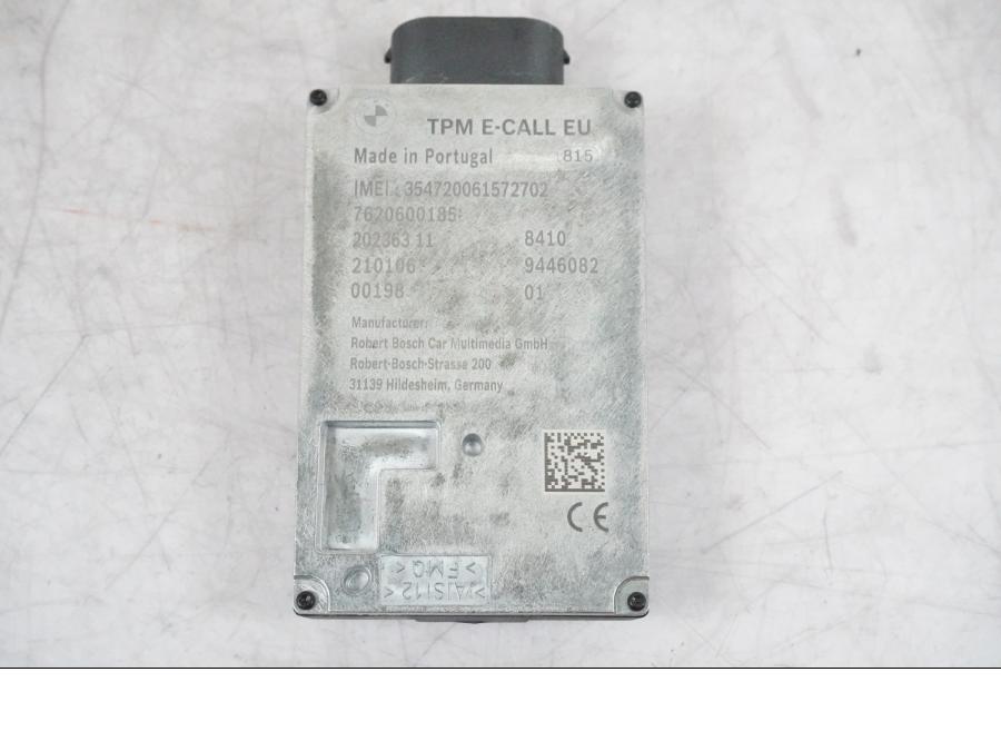 Framsidan på SOS styrenhet från en BMW R 1250 GSA -2021 motorcykel.