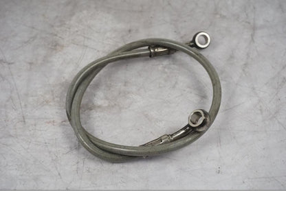 Framsidan på Bromsledning från en Triumph Tiger Explorer -2016 motorcykel.