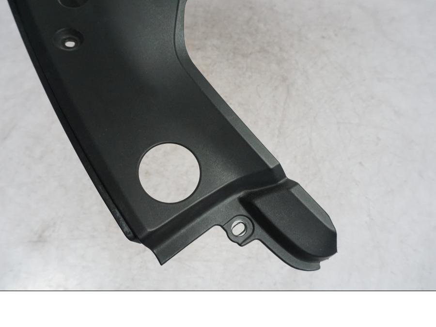 Baksidan på Sidopanel från en BMW K 1600 GTL -2015 motorcykel.