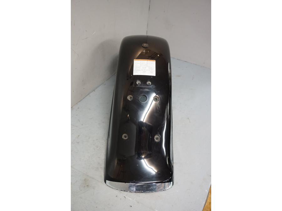 Höger sida på Bakskärm från en Suzuki VL 800 -2001 motorcykel.