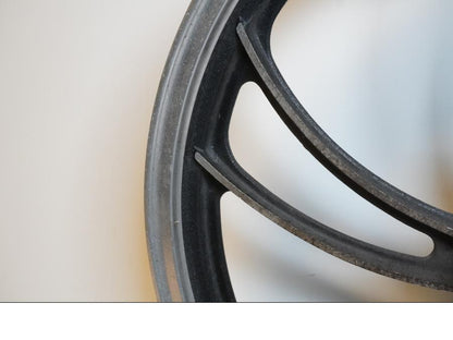 Extrabild6 på Fälg från en Yamaha XV 400 -1983 motorcykel.