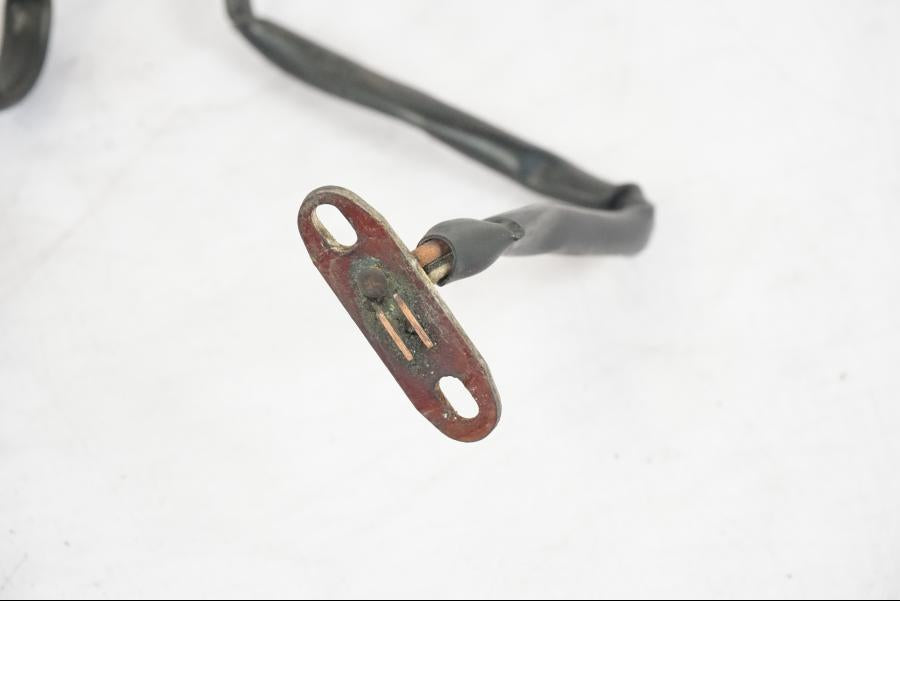 Baksidan på Bromsljuskontakt från en Suzuki GSX 550 EF -1985 motorcykel.