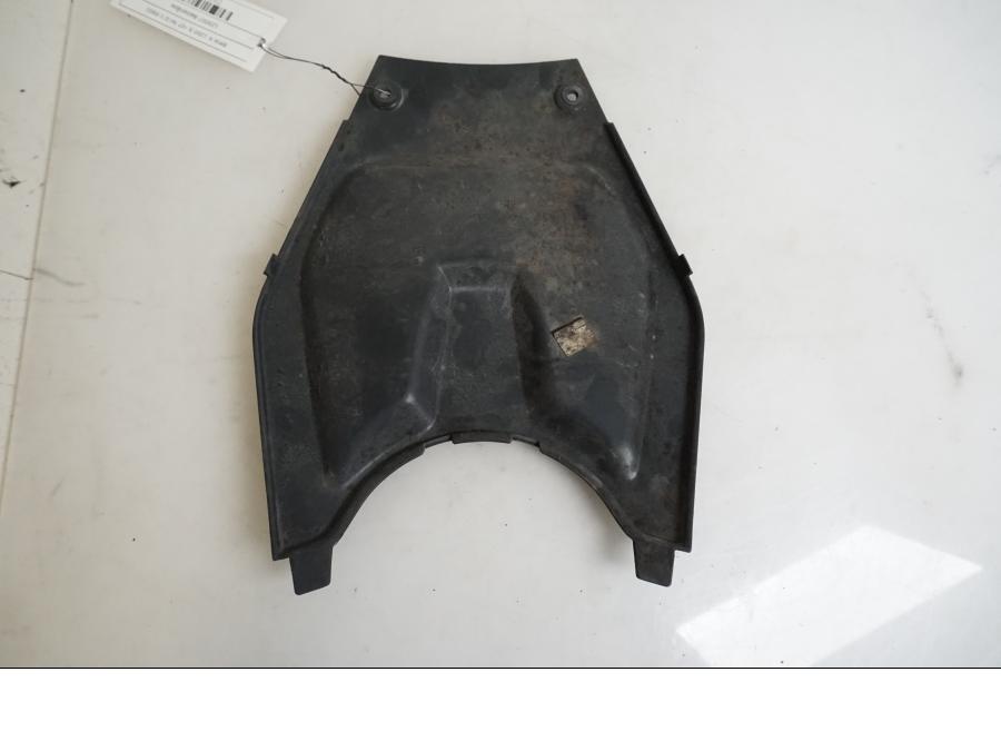 Höger sida på Batterikåpa från en BMW K 1200 S -2007 motorcykel.