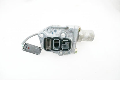 Höger sida på Kamaxel från en Honda VFR 800 -2005 motorcykel.