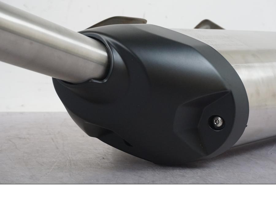 Extrabild6 på Ljuddämpare från en Triumph Tiger 800 XC -2012 motorcykel.