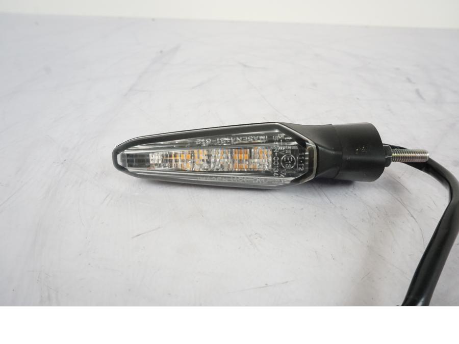 Framsidan på Blinkers LED från en Honda CRF 1000 Africa Twin -2016 motorcykel.