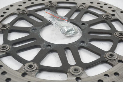 Extrabild1 på Bromsskiva från en MV Agusta Dragster -2014 motorcykel.