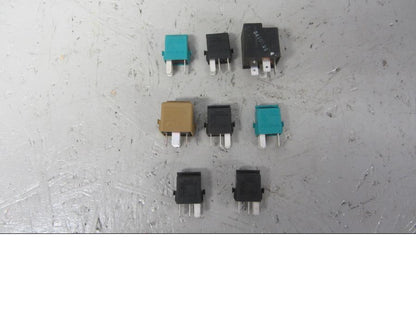 Framsidan på Relä från en BMW R 1200 C -2002 motorcykel.