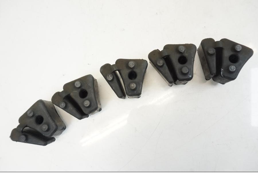 Snett uppifrån på Ryckutjämnare från en Honda CB 750 -2002 motorcykel.