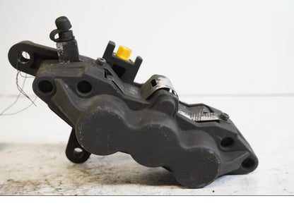 Baksidan på Bromsok från en Kawasaki ZX-9R -1999 motorcykel.