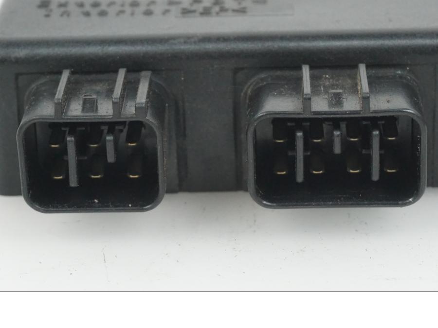 Vänster sida på CDI / ECU från en Yamaha XJ 900 -1997 motorcykel.