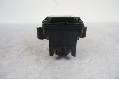 Snett uppifrån på Avgasspjällmotor från en KTM 1290 Super Duke R -2021 motorcykel.