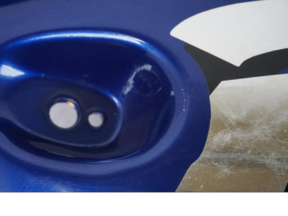 Höger sida på Sidkåpa från en Triumph Sprint RS -2000 motorcykel.