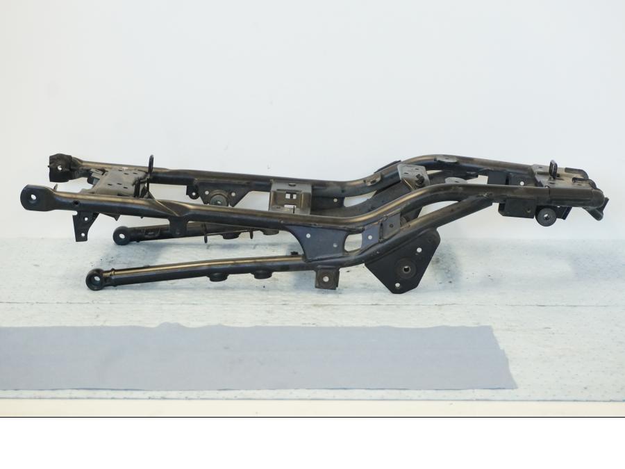 Vänster sida på Bakram från en Suzuki GSX 1300 BK -2008 motorcykel.