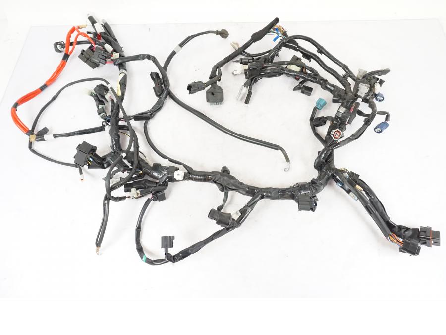 Framsidan på Kabelstam från en Yamaha MT-09 -2020 motorcykel.