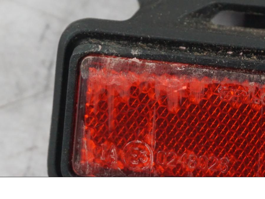 Vänster sida på Skylthållare från en Ducati Multistrada V4 -2024 motorcykel.