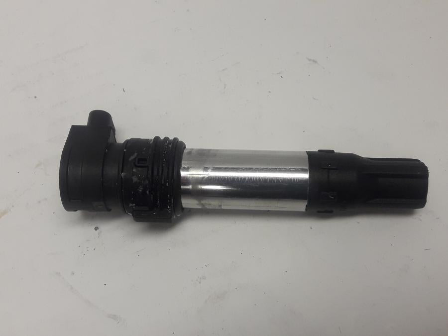 Framsidan på Tändspole från en BMW R 1250 RS -2020 motorcykel.