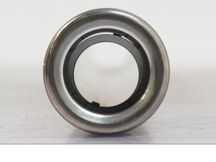 Snett nerifrån på Gaffelben från en Yamaha XT 600 -1986 motorcykel.