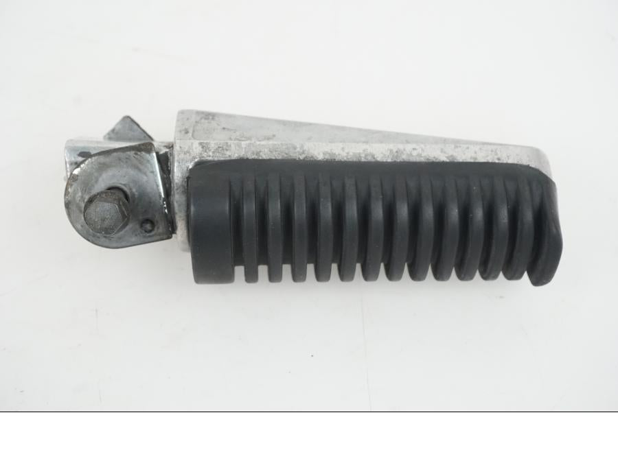 Vänster sida på Fotpinne från en Yamaha XJ 900 -1997 motorcykel.