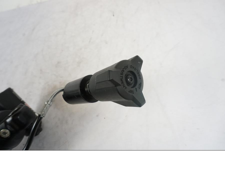 Extrabild2 på Stötdämpare från en KTM 1290 Super Duke R -2021 motorcykel.