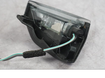 Snett uppifrån på Blinkers LED från en Ducati Multistrada V4 -2024 motorcykel.