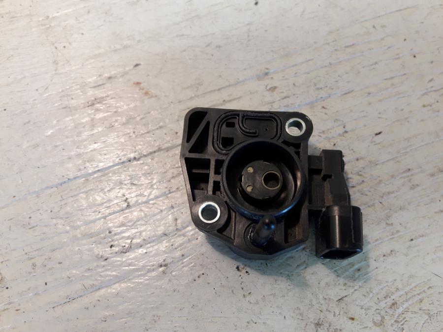 Baksidan på TPS från en Yamaha Cygnus -2007 motorcykel.