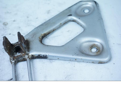 Höger sida på Fotpinnefäste från en Honda XL 600 V -1994 motorcykel.