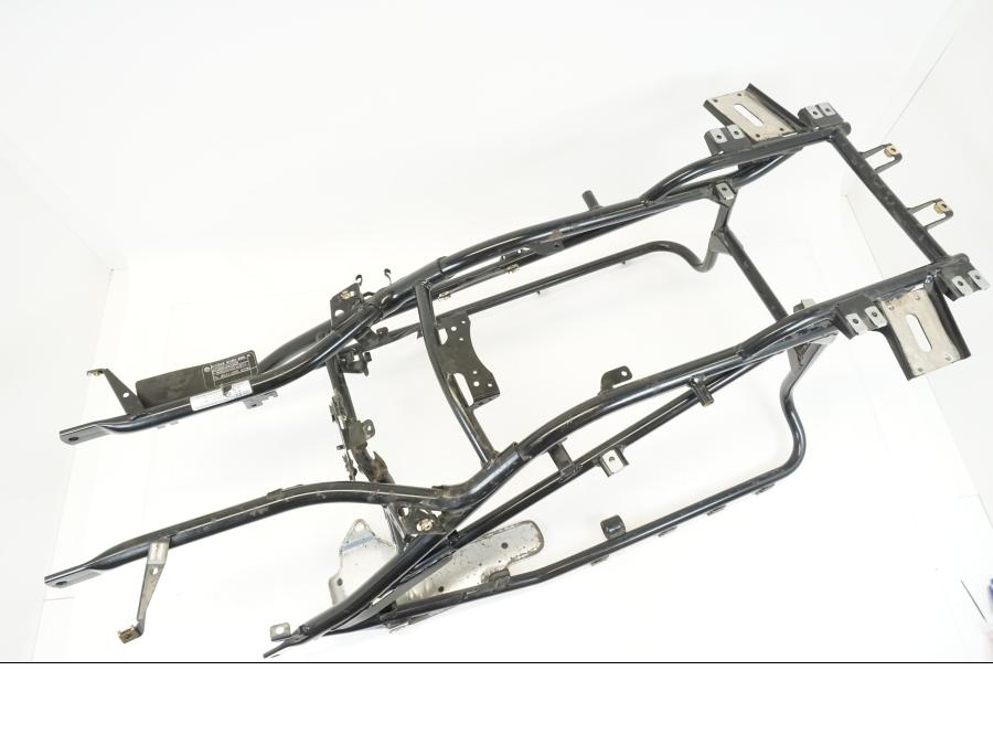 Baksidan på Bakram från en BMW K 1200 LT -2004 motorcykel.