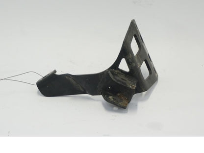 Framsidan på Fotpinnefäste från en BMW G 650 GS -2011 motorcykel.