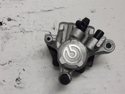 Framsidan på Bromsok från en KTM 690 Duke -2013 motorcykel.