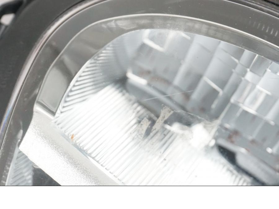 Extrabild1 på Strålkastare från en Honda ANC 125 -2022 scooter.