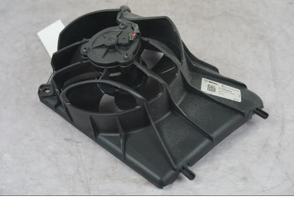 Extrabild1 på Vattenkylfläkt från en KTM 1290 Super Duke R -2022 motorcykel.