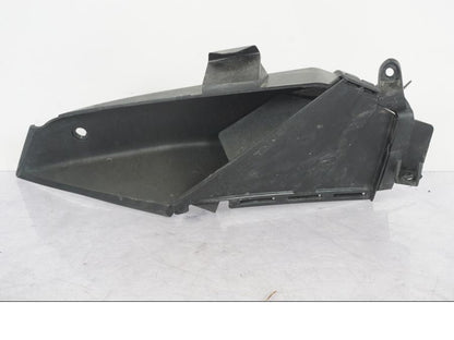 Framsidan på Luftintag från en KTM 1290 Super Adventure R -2018 motorcykel.