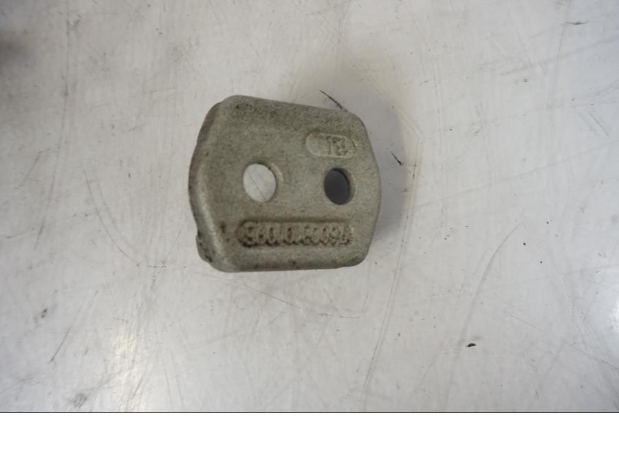 Vänster sida på Fotpinne från en KTM 690 Duke -2014 motorcykel.